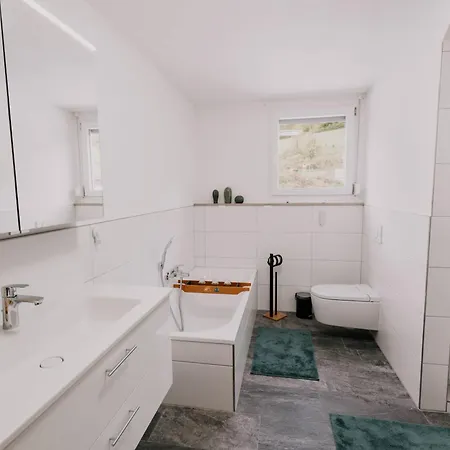 Großzügiges, Stylisches I 8 Personen I Eifel I Naturliebhaber I *