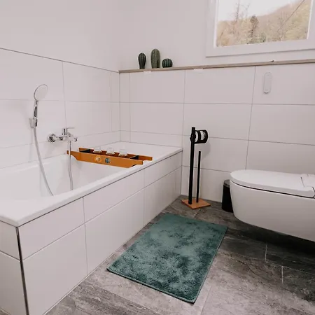 Grosszuegiges, Stylisches I 6 Personen I Eifel I Naturliebhaber I Appartement Metterich