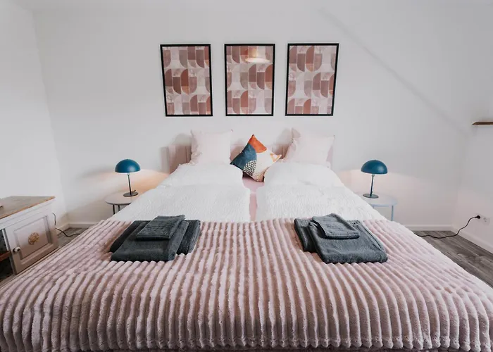 Lägenhet Grosszuegiges, Stylisches I 6 Personen I Eifel I Naturliebhaber I Metterich