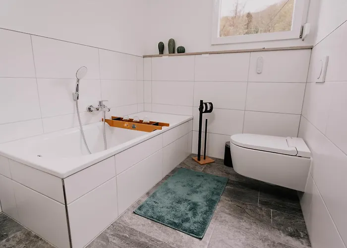 Grosszuegiges, Stylisches I 6 Personen I Eifel I Naturliebhaber I Lägenhet Metterich